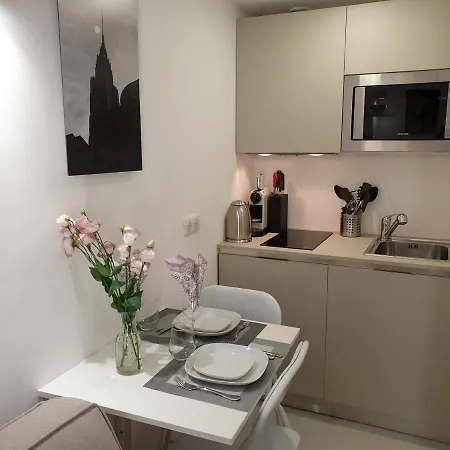 Neuf Et Vieil Apartment