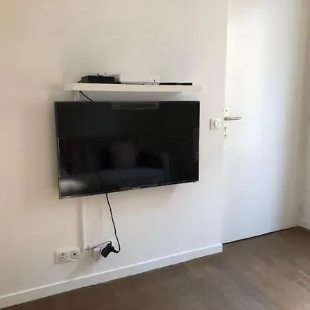 Neuf Et Vieil Apartment